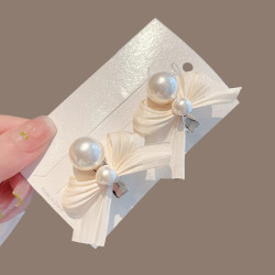 Заколка зажим Бант с бусинами