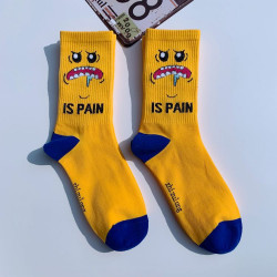 Высокие носки со смайликом и надписью "Is Pain"